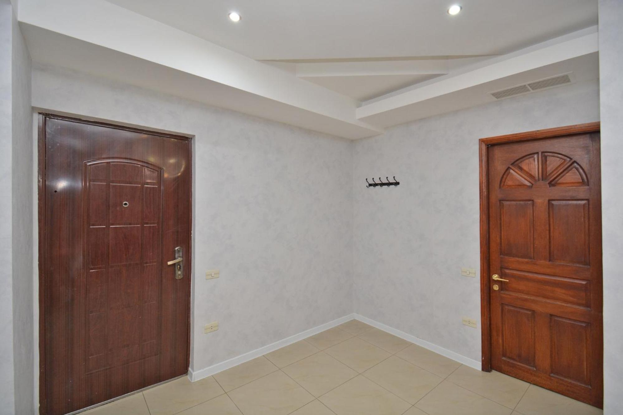 Apartment In Abovyan Street, Γιερεβάν Εξωτερικό φωτογραφία