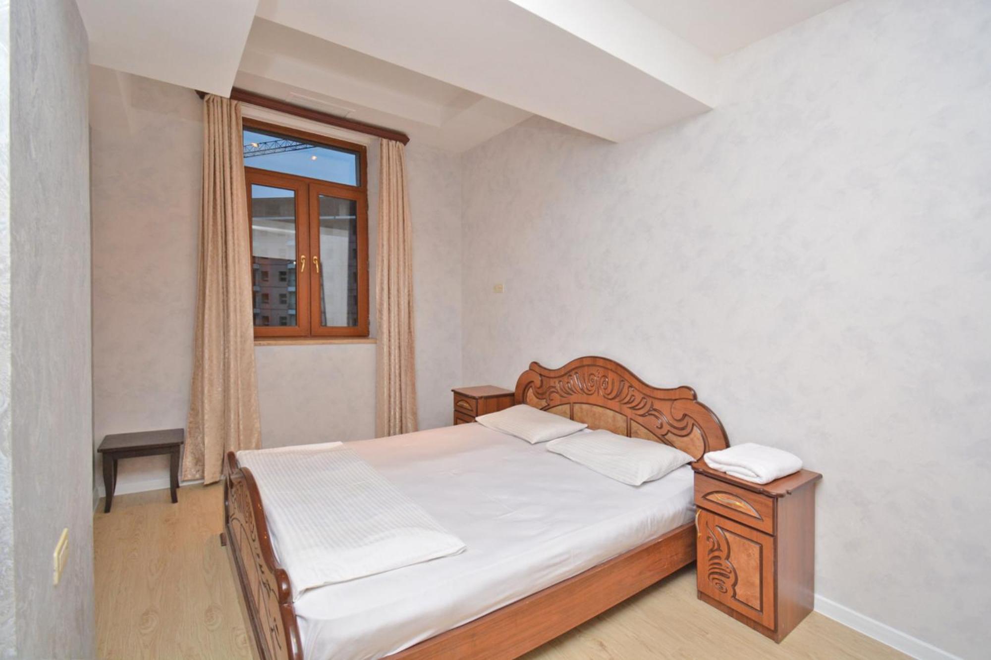 Apartment In Abovyan Street, Γιερεβάν Εξωτερικό φωτογραφία