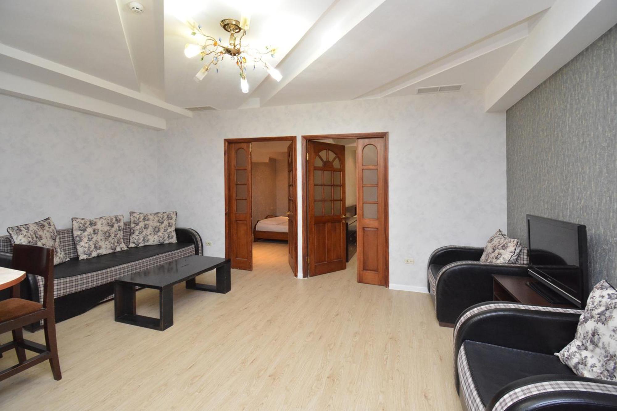 Apartment In Abovyan Street, Γιερεβάν Εξωτερικό φωτογραφία