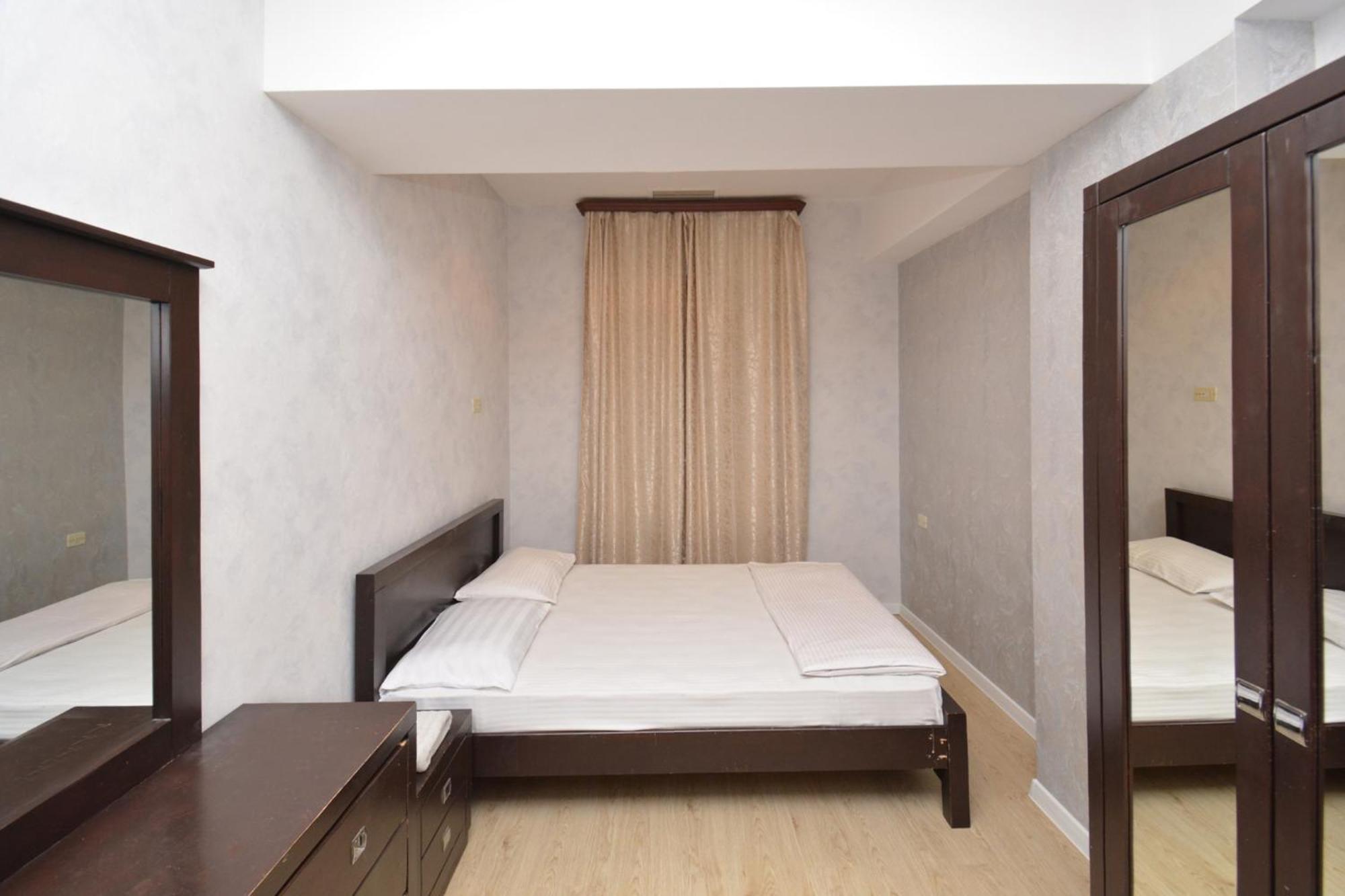 Apartment In Abovyan Street, Γιερεβάν Εξωτερικό φωτογραφία